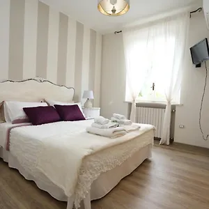 Tra I Campi Di Papaveri Bed & Breakfast